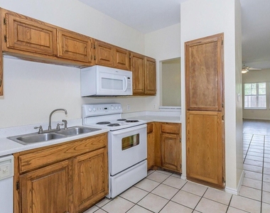 9257 Somerset Rd - Photo Thumbnail 9