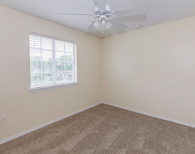 9257 Somerset Rd - Photo Thumbnail 16