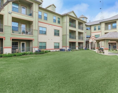 200 W Yoakum Ave Avenue - Photo Thumbnail 1