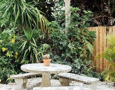 809 10th Avenue N - Photo Thumbnail 26