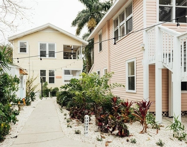 809 10th Avenue N - Photo Thumbnail 41