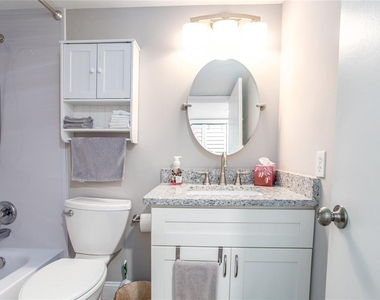 6210 Sun Boulevard - Photo Thumbnail 20