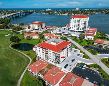 6210 Sun Boulevard - Photo Thumbnail 1