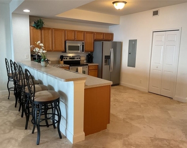 900 E Marion Avenue - Photo Thumbnail 26