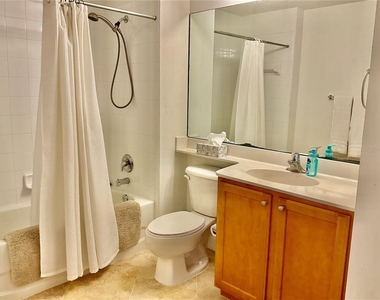 900 E Marion Avenue - Photo Thumbnail 43