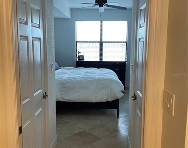 900 E Marion Avenue - Photo Thumbnail 37