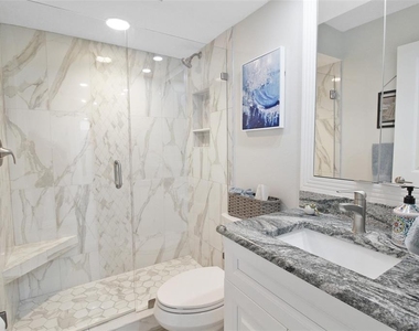 5780 Midnight Pass Road - Photo Thumbnail 7