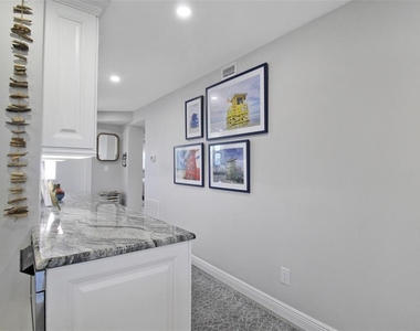 5780 Midnight Pass Road - Photo Thumbnail 24