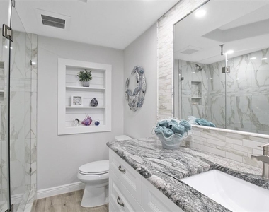 5780 Midnight Pass Road - Photo Thumbnail 33