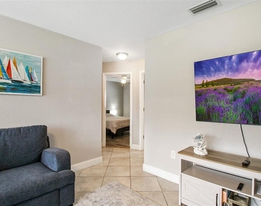 7036 13th Street E - Photo Thumbnail 8