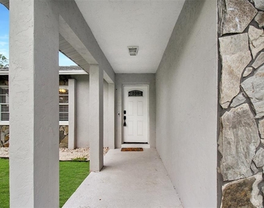 7036 13th Street E - Photo Thumbnail 2