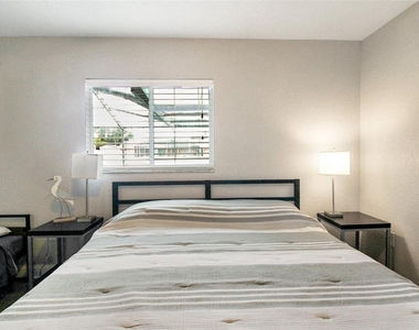 7036 13th Street E - Photo Thumbnail 25