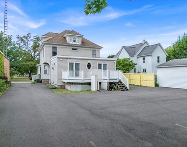 217 Jefferson Avenue - Photo Thumbnail 10
