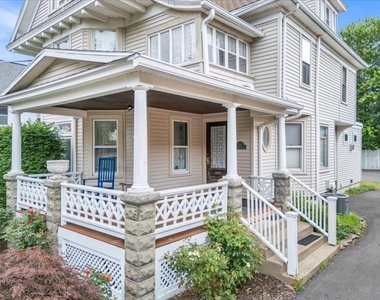 217 Jefferson Avenue - Photo Thumbnail 2