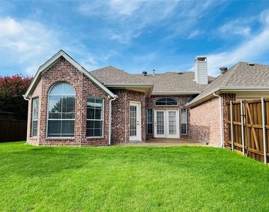 1305 Granger Drive - Photo Thumbnail 16