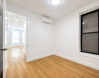 1027 Putnam Ave 1A - Photo Thumbnail 3