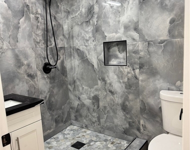 12464 Laurel Terrace Drive - Photo Thumbnail 3
