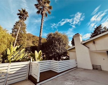 2255 E Chevy Chase Drive - Photo Thumbnail 44