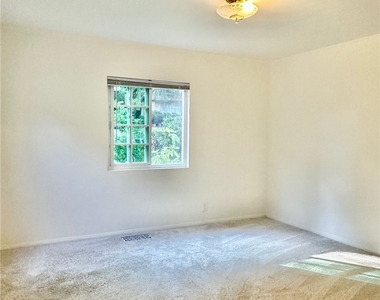 2255 E Chevy Chase Drive - Photo Thumbnail 21