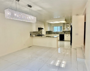 2255 E Chevy Chase Drive - Photo Thumbnail 7