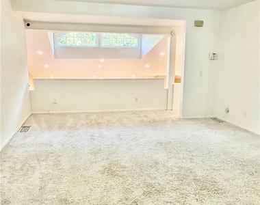 2255 E Chevy Chase Drive - Photo Thumbnail 10