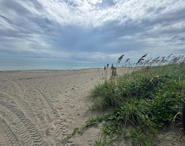 1115 S Ocean Drive - Photo Thumbnail 35