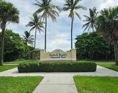 1115 S Ocean Drive - Photo Thumbnail 33