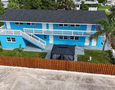 1115 S Ocean Drive - Photo Thumbnail 8