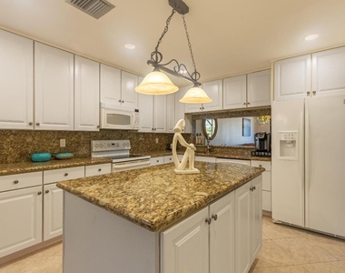 533 Prestwick Circle - Photo Thumbnail 12