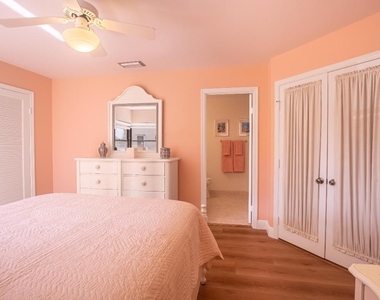 533 Prestwick Circle - Photo Thumbnail 15