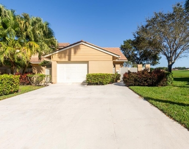 533 Prestwick Circle - Photo Thumbnail 24