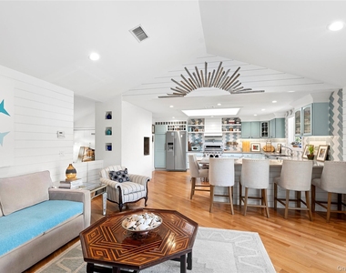38 Liberty Street - Photo Thumbnail 5