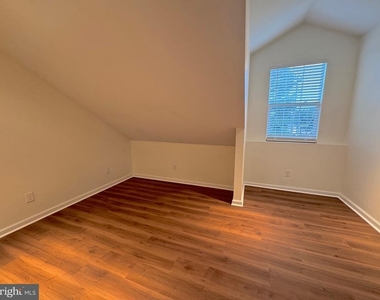 222 N 21st Street - Photo Thumbnail 27