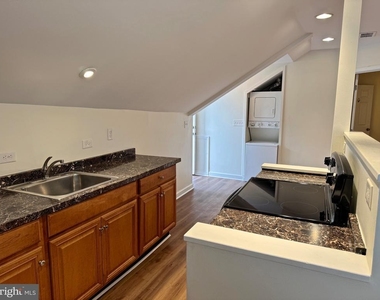 222 N 21st Street - Photo Thumbnail 12