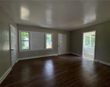 1537 Orlando Street - Photo Thumbnail 8