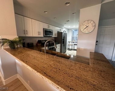 16421 Millstone Circle - Photo Thumbnail 13