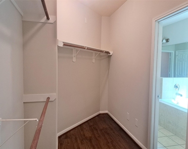 26315 Fox Ridge Lane - Photo Thumbnail 20