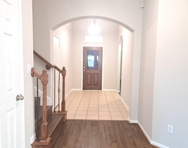 26315 Fox Ridge Lane - Photo Thumbnail 4
