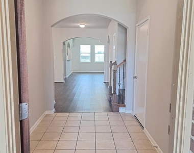 26315 Fox Ridge Lane - Photo Thumbnail 2