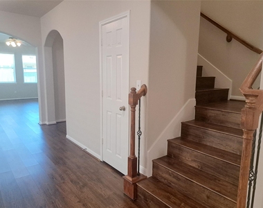 26315 Fox Ridge Lane - Photo Thumbnail 3