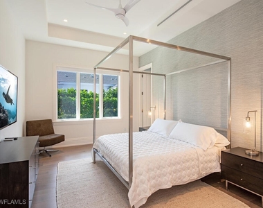 740 Banyan Boulevard - Photo Thumbnail 19