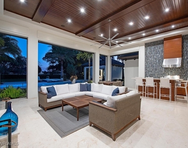 740 Banyan Boulevard - Photo Thumbnail 9