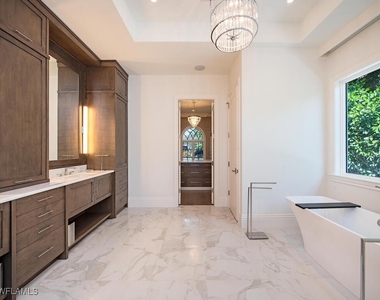 740 Banyan Boulevard - Photo Thumbnail 15
