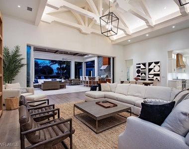 740 Banyan Boulevard - Photo Thumbnail 4