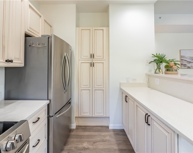 651 10th Avenue S - Photo Thumbnail 8