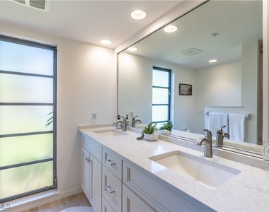 651 10th Avenue S - Photo Thumbnail 20