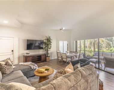 651 10th Avenue S - Photo Thumbnail 4