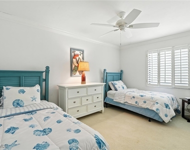 7032 Pelican Bay Boulevard - Photo Thumbnail 24