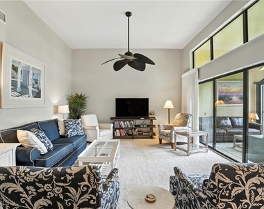 7032 Pelican Bay Boulevard - Photo Thumbnail 6