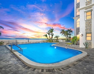 4950 Gulf Boulevard - Photo Thumbnail 4